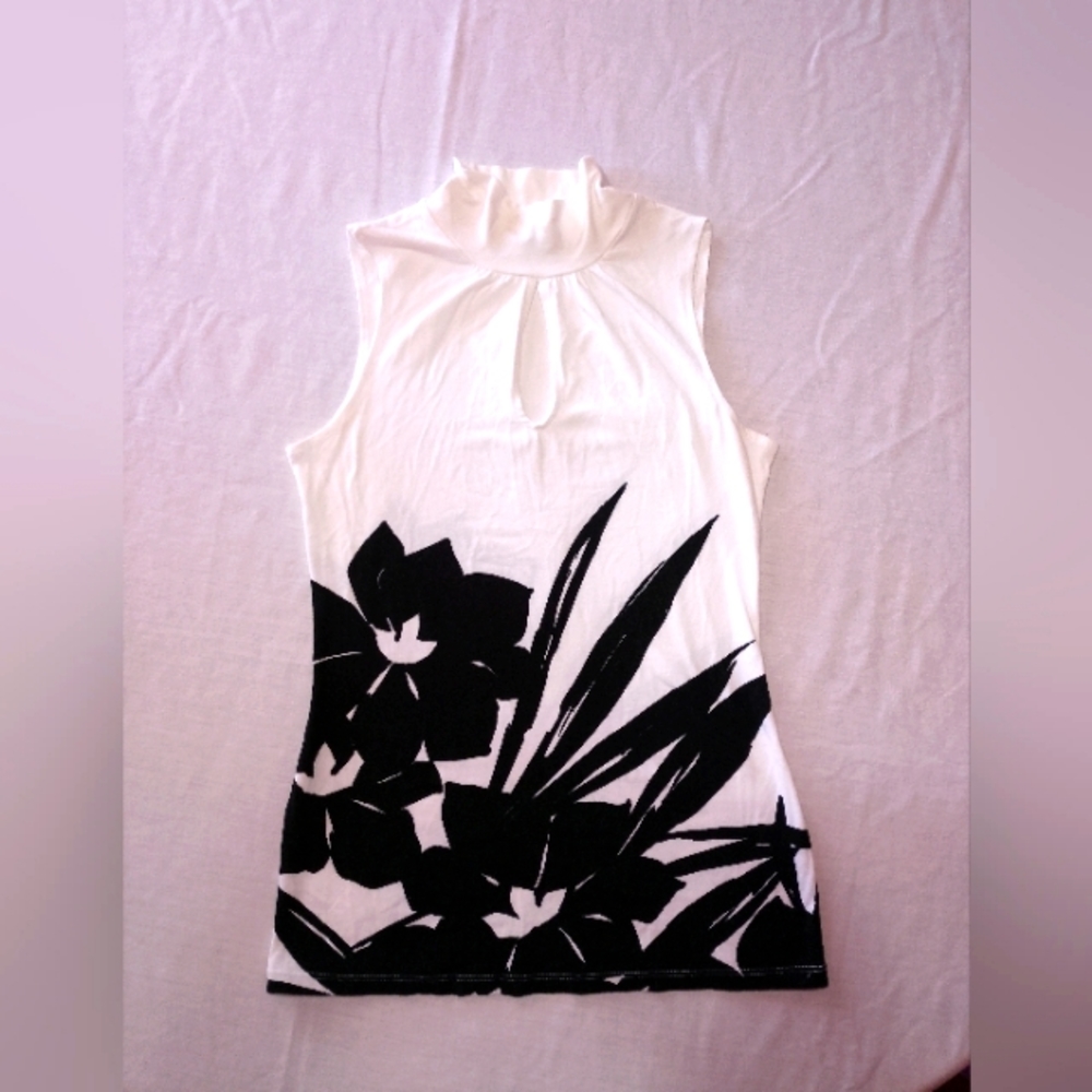 Express Sleeveless White and Black Floral Top High Neck With Keyhole
